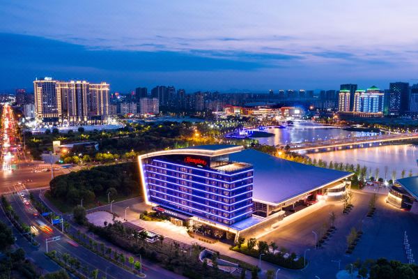 扬州文昌路希尔顿欢朋酒店