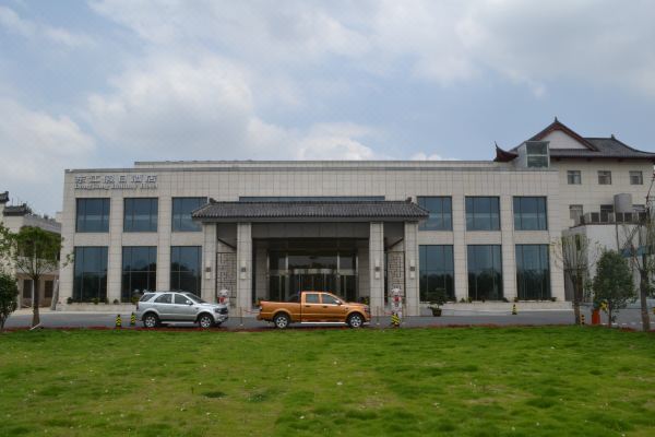 丹阳界牌东江假日酒店